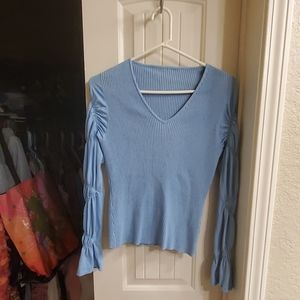 Adorable fitted ruched sweater